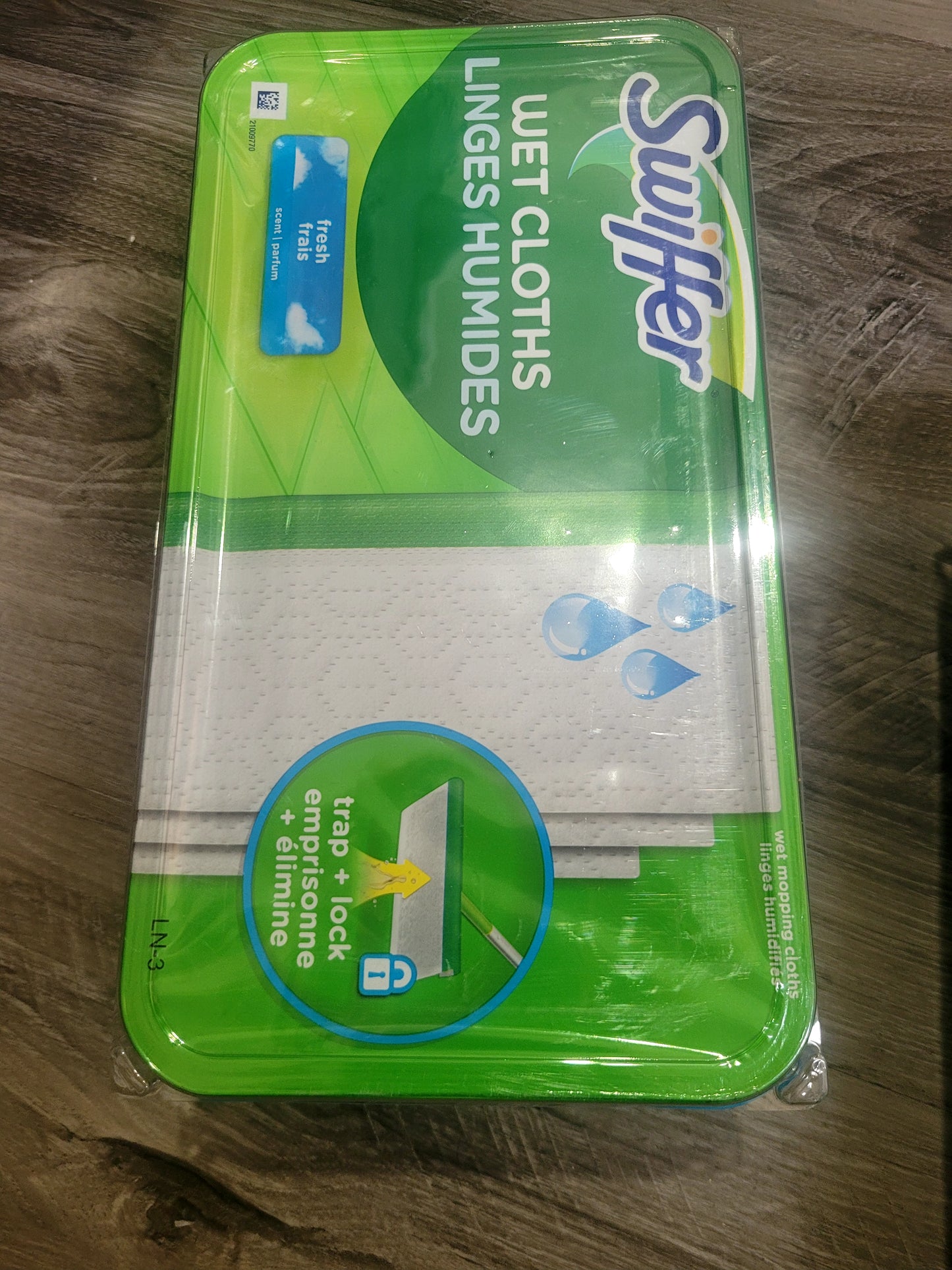 Swiffer linges humides 24 feuilles parfum frais